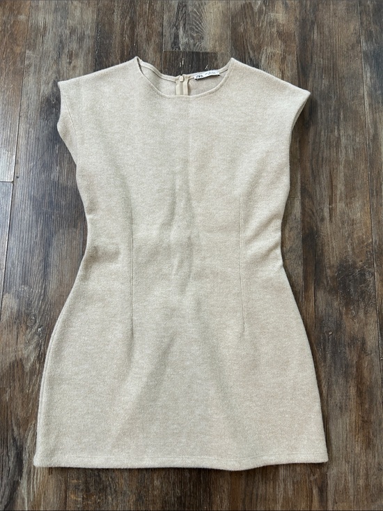 Zara Dresses & Skirts - Zara Neutral Cap-Sleeve Knit Mini Dress in Beige